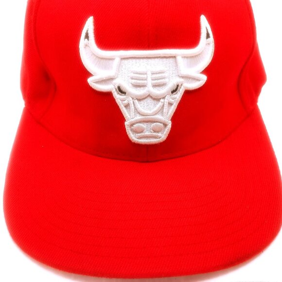 Mitchell & Ness Men's Basketball Hat Chicago Bulls Logo Snapback Fitted Red Cap - Picture 4 of 13